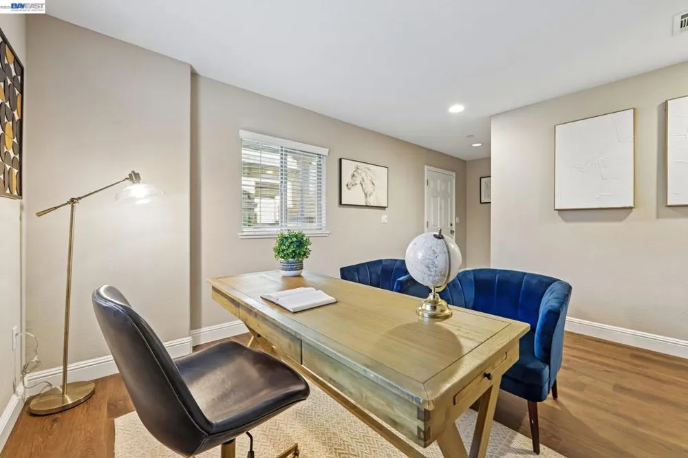 1252 Detroit Ave #5 Concord, CA 94520
