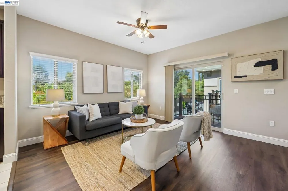 1252 Detroit Ave #5 Concord, CA 94520
