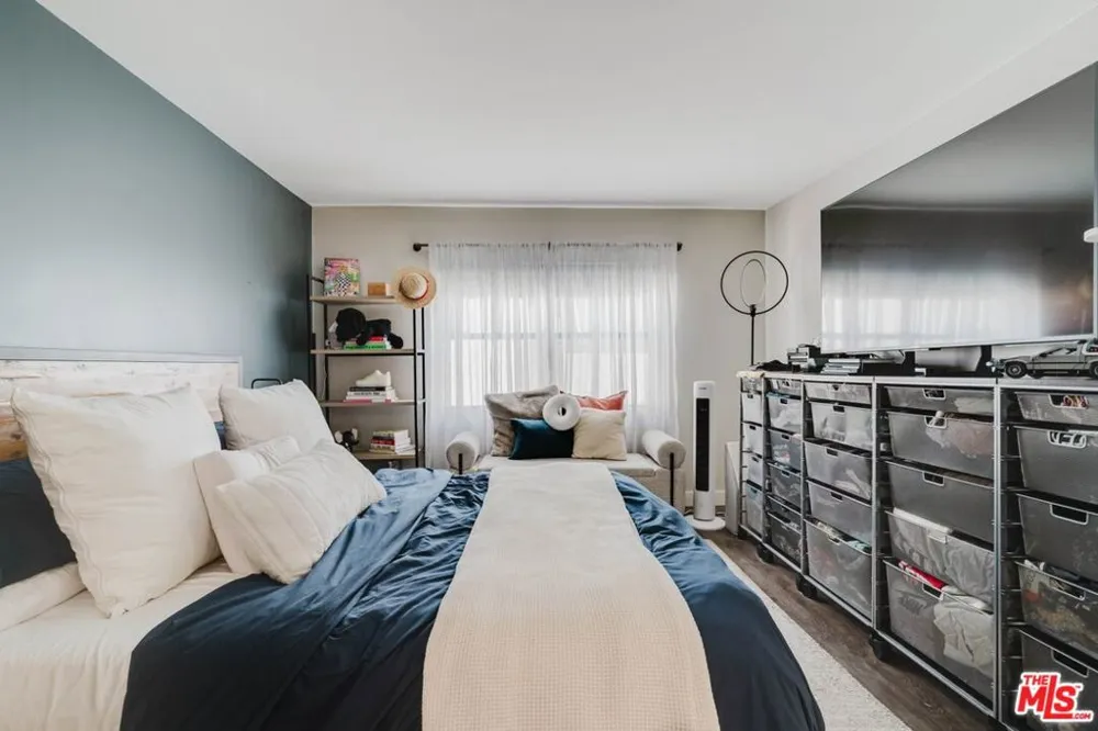 631 S Kenmore Avenue #303 Los Angeles, CA 90005