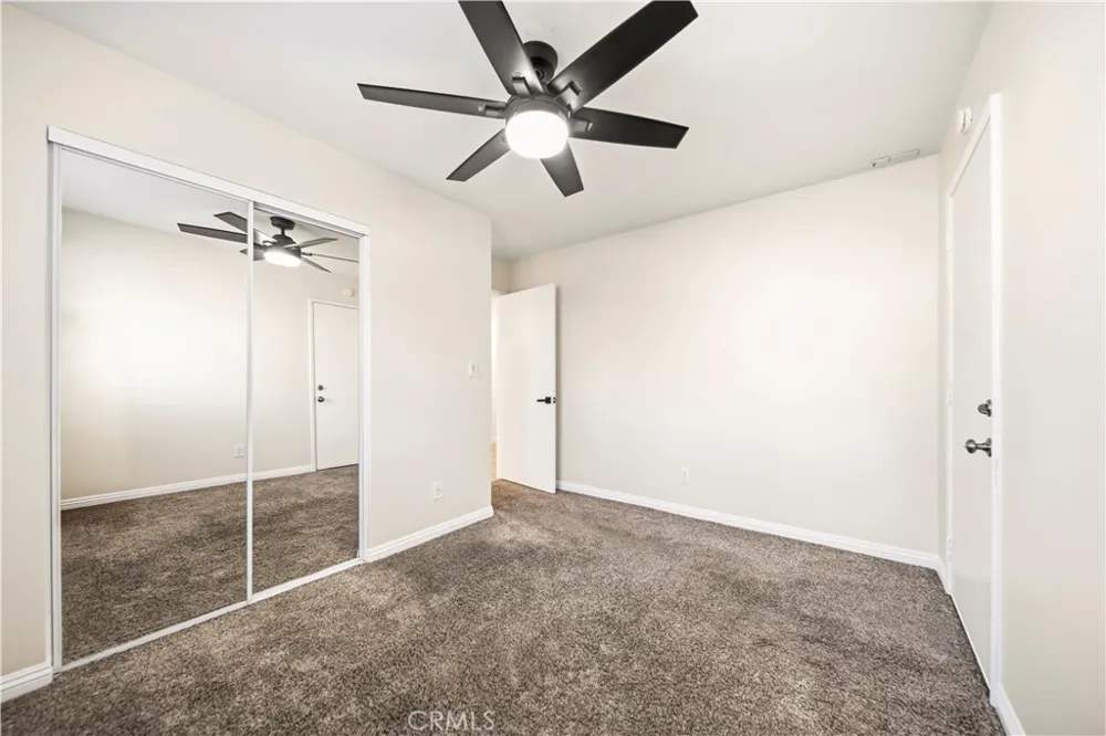 27546 Evron Avenue Canyon Country, CA 91351