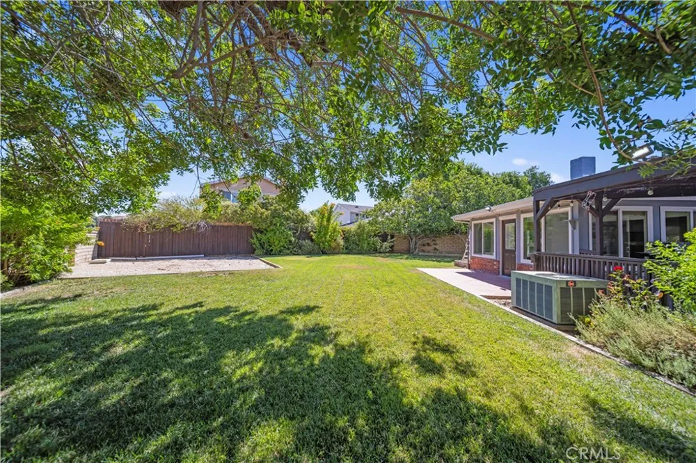 27546 Evron Avenue Canyon Country, CA 91351