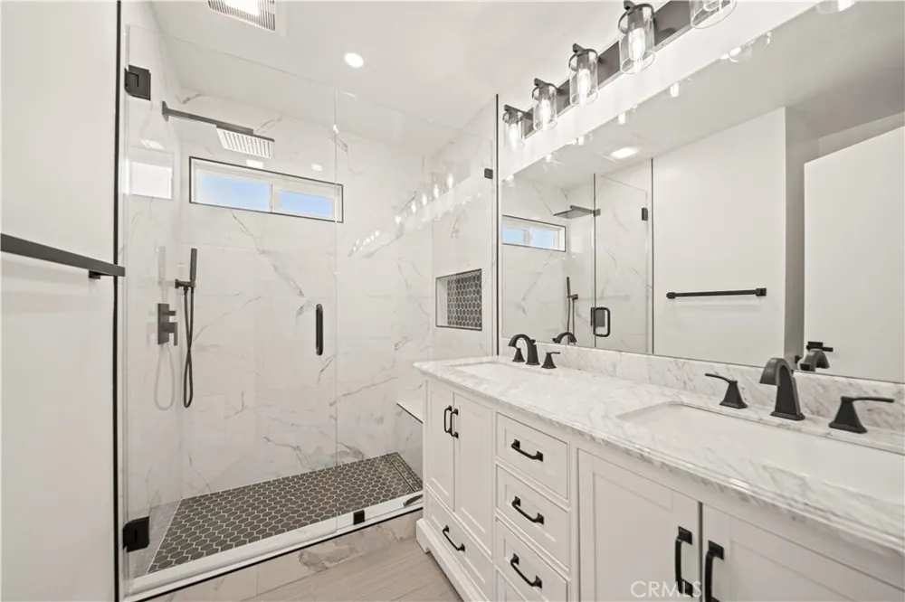 27546 Evron Avenue Canyon Country, CA 91351