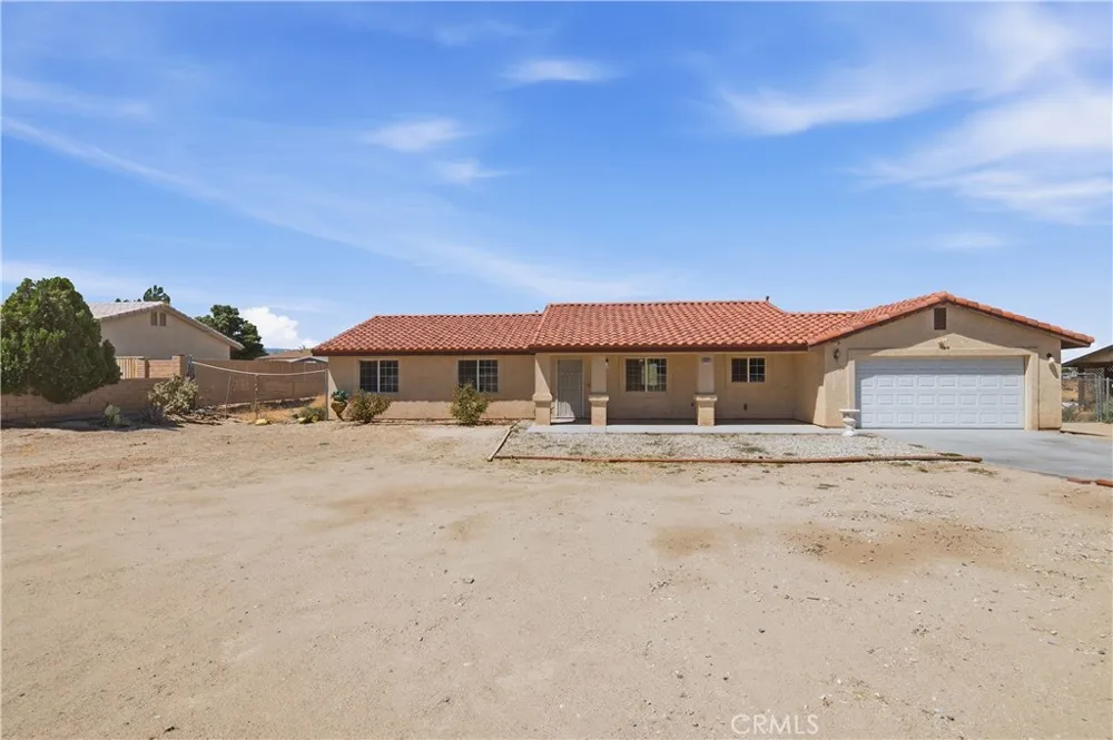 15622 Burwood Victorville, CA 92394