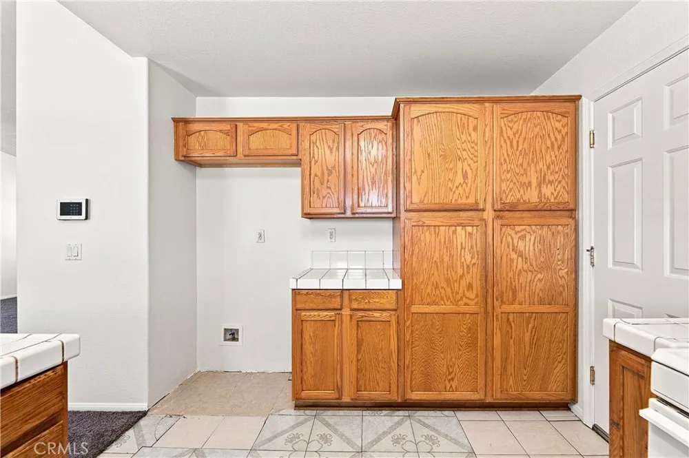15622 Burwood Victorville, CA 92394