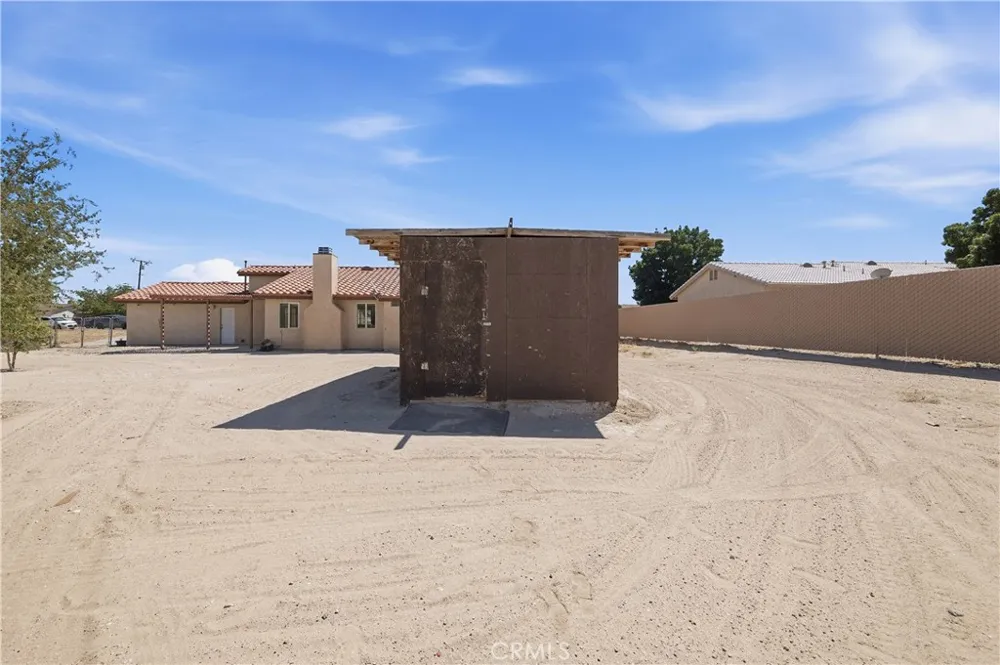 15622 Burwood Victorville, CA 92394