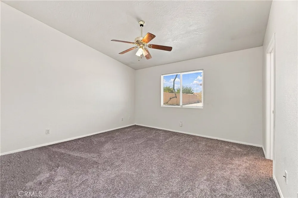 15622 Burwood Victorville, CA 92394