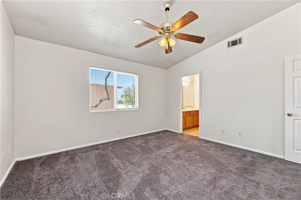 15622 Burwood Victorville, CA 92394
