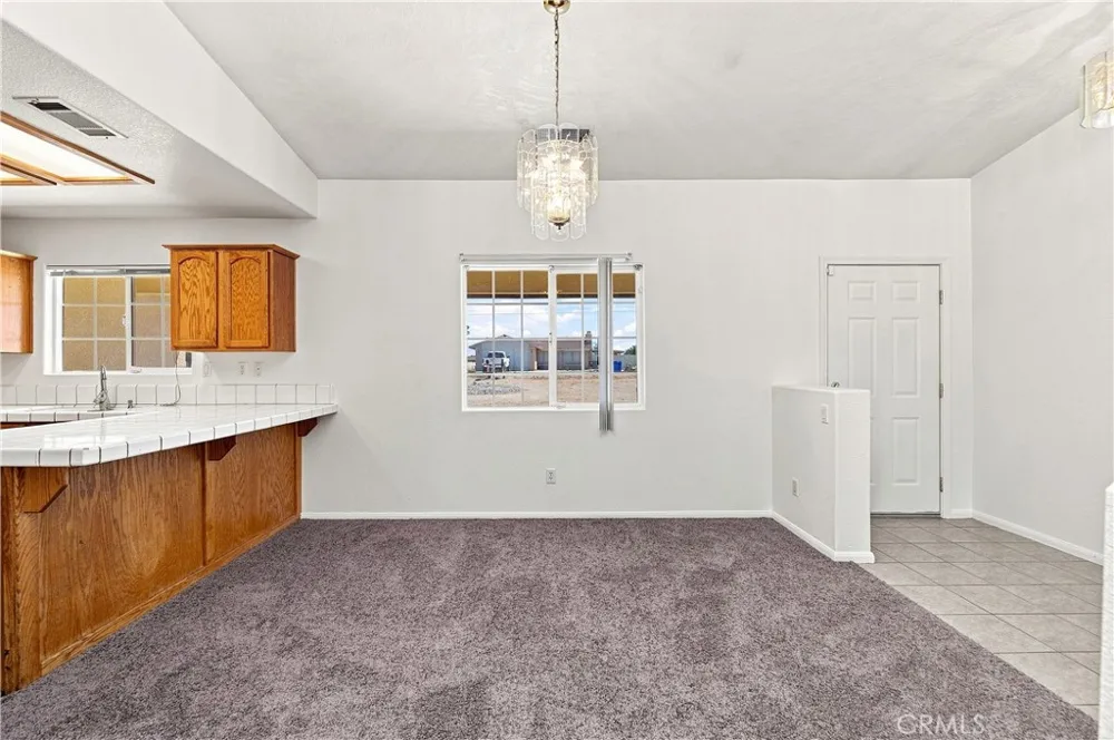 15622 Burwood Victorville, CA 92394
