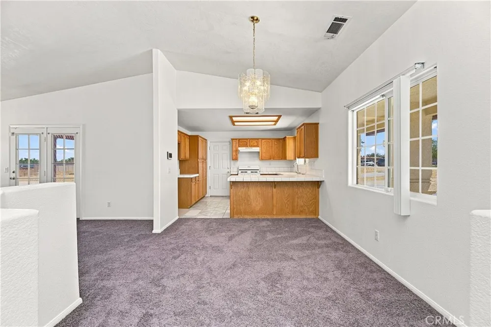15622 Burwood Victorville, CA 92394