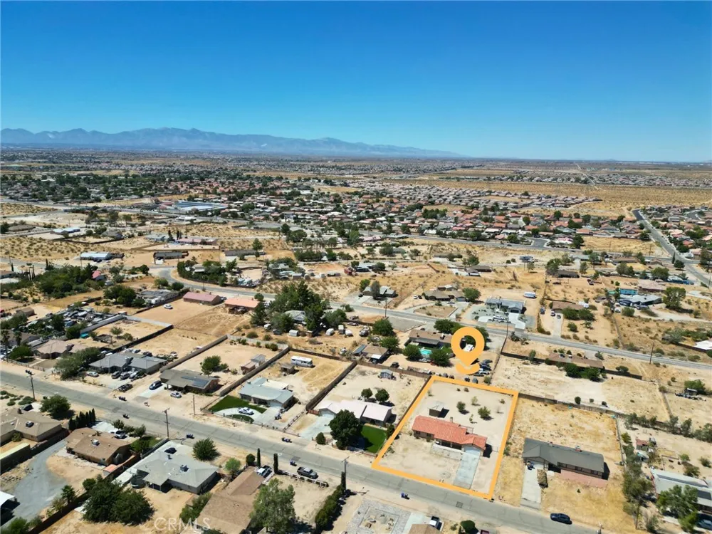15622 Burwood Victorville, CA 92394