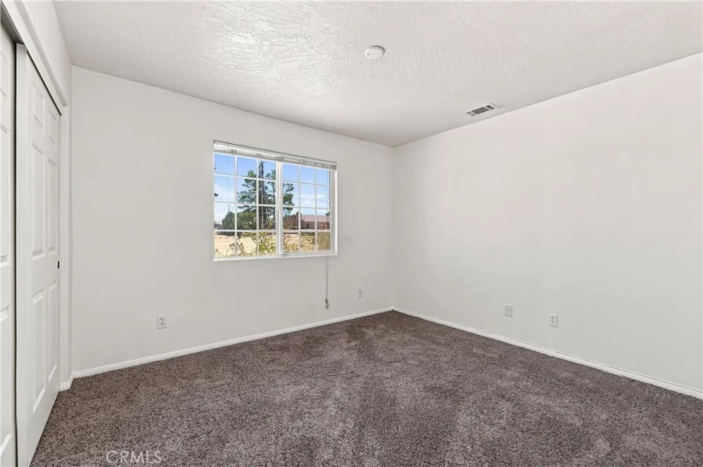 15622 Burwood Victorville, CA 92394
