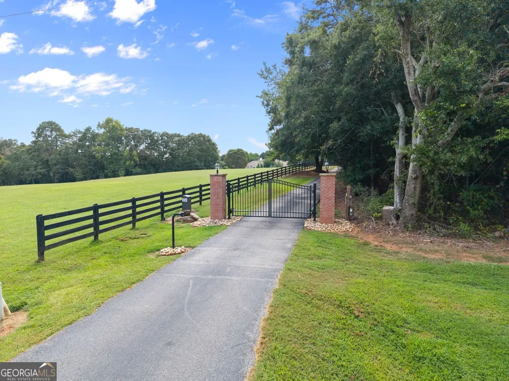 4290 Waterworks RD Jefferson, GA 30549