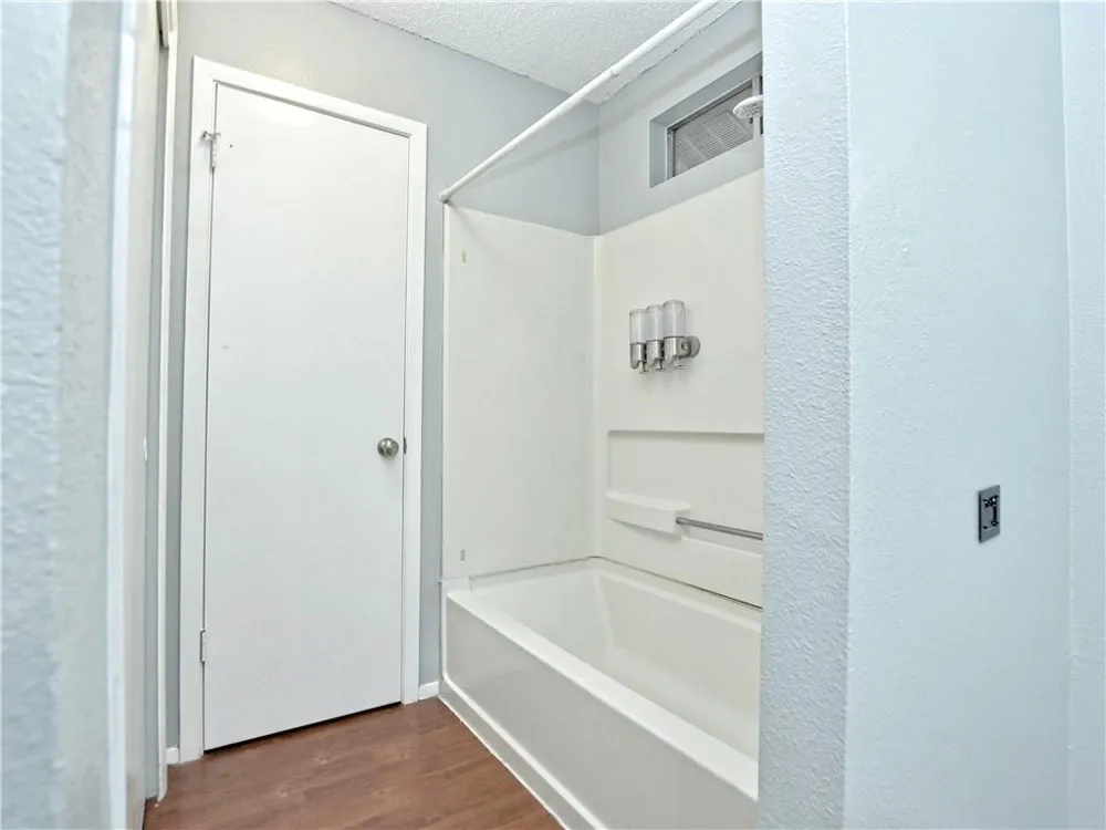 10614 Marias River Drive Austin, TX 78748