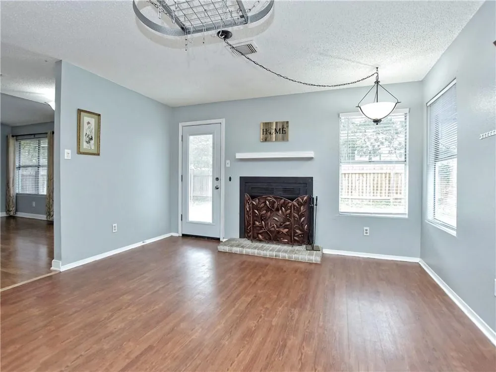 10614 Marias River Drive Austin, TX 78748