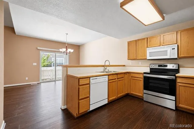 15555 E 40th Avenue #110 Denver, CO 80239
