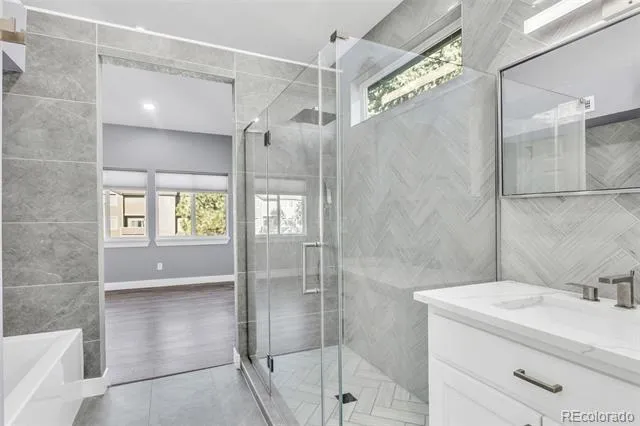 6001 S Yosemite Street #J208 Greenwood Village, CO 80111