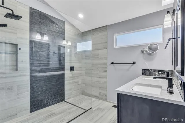 6001 S Yosemite Street #J208 Greenwood Village, CO 80111