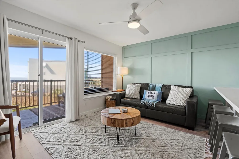9520 Seawall Boulevard #315 Galveston, TX 77554