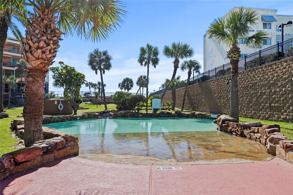 9520 Seawall Boulevard #315 Galveston, TX 77554