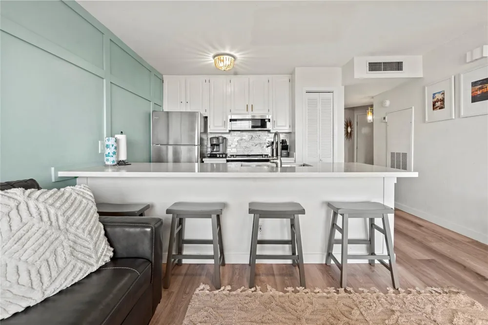 9520 Seawall Boulevard #315 Galveston, TX 77554
