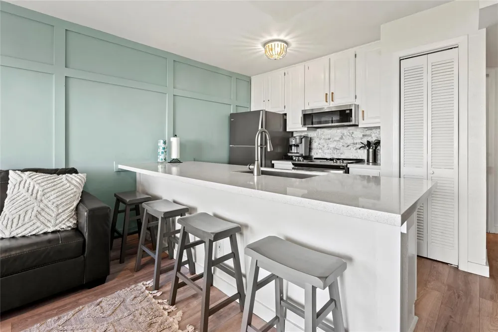 9520 Seawall Boulevard #315 Galveston, TX 77554
