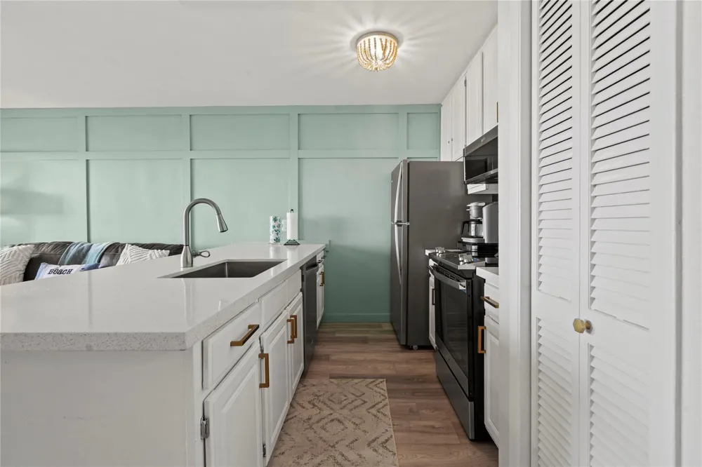 9520 Seawall Boulevard #315 Galveston, TX 77554