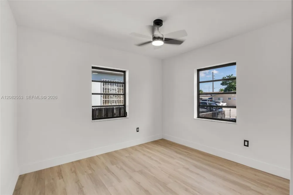 739 W 30th St Hialeah, FL 33012