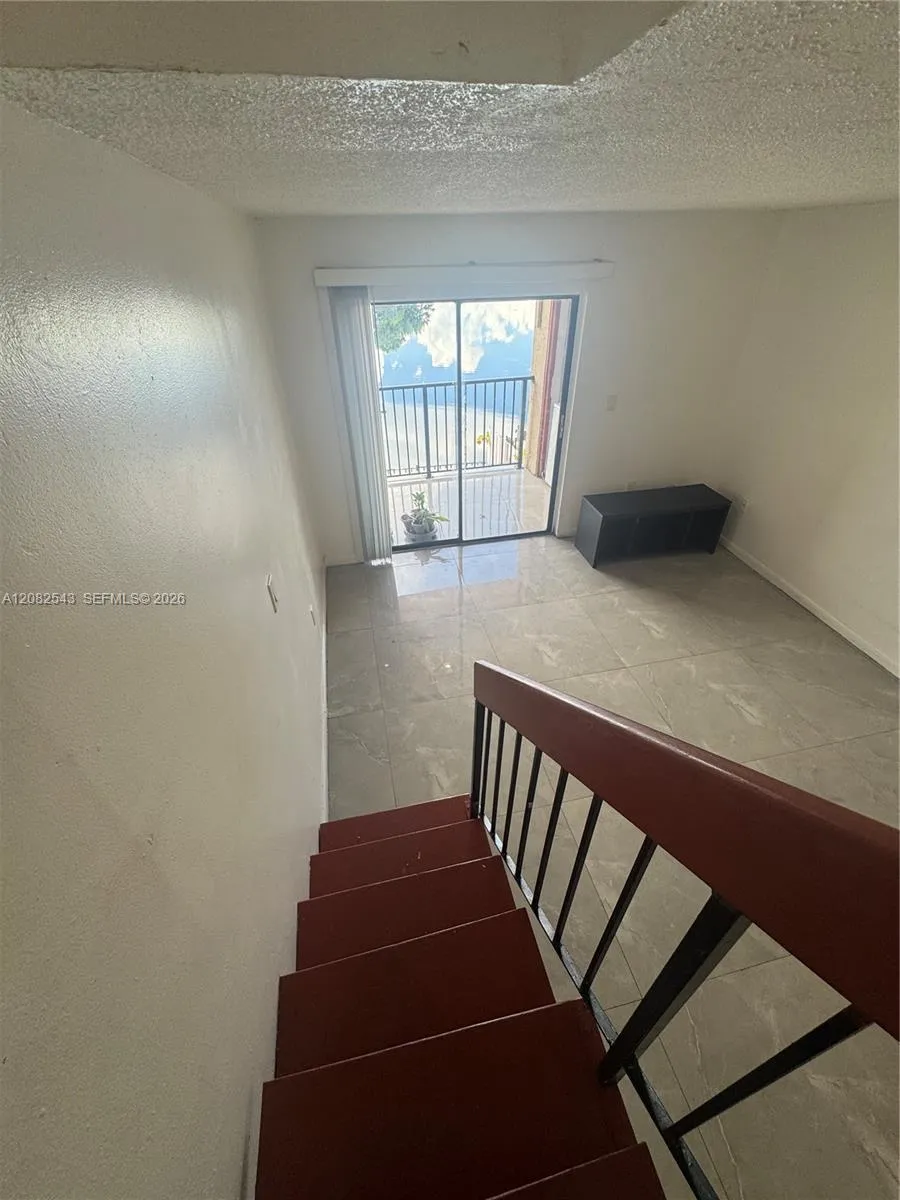 5530 W 26th Ct #210 Hialeah, FL 33016