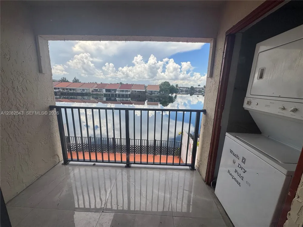 5530 W 26th Ct #210 Hialeah, FL 33016