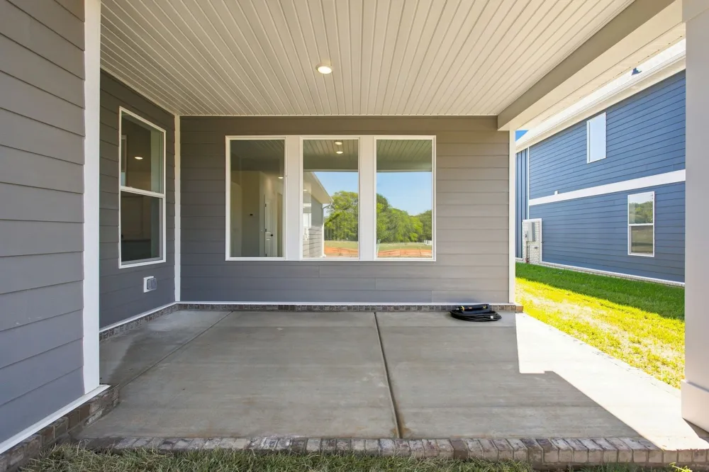 762 Caddy Xing Columbia, TN 38401