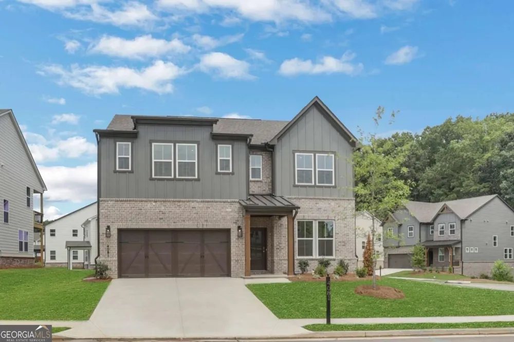 4081 Adler CIR Buford, GA 30519