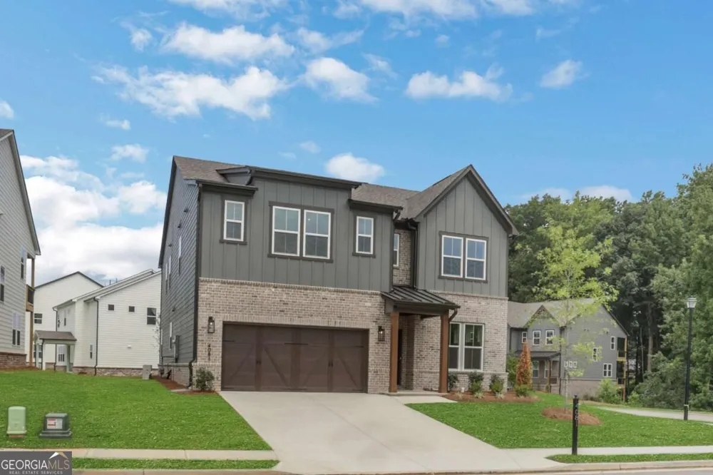 4081 Adler CIR Buford, GA 30519