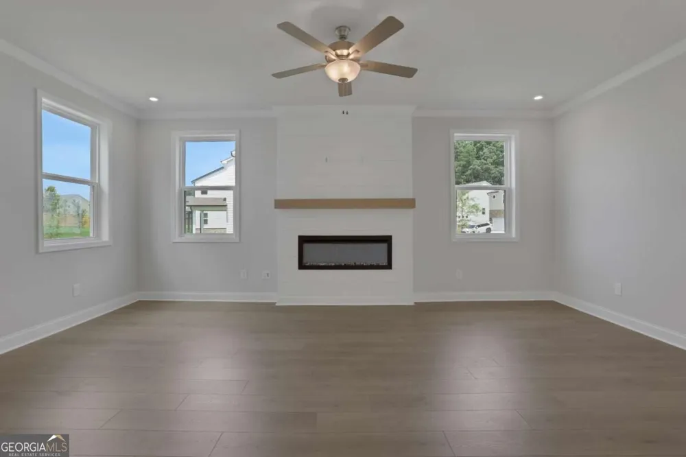 4081 Adler CIR Buford, GA 30519