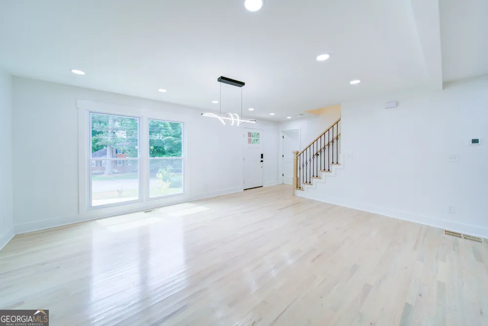 4307 Cedar Wood DR SW Lilburn, GA 30047