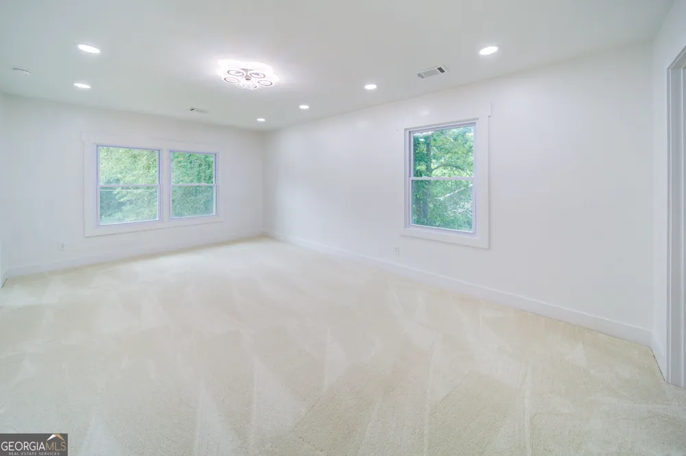 4307 Cedar Wood DR SW Lilburn, GA 30047