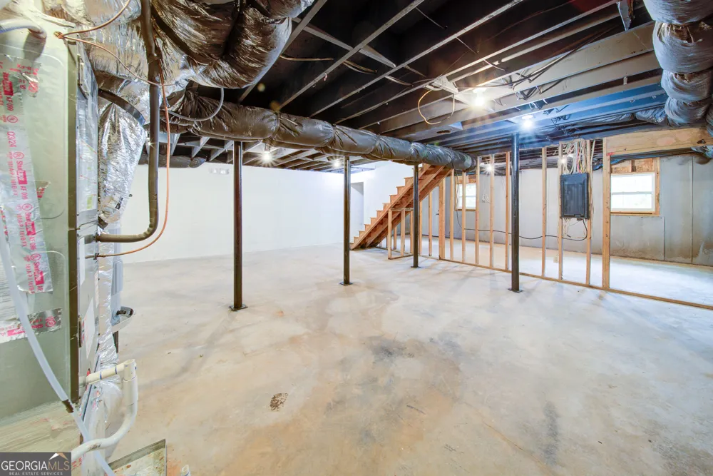 4307 Cedar Wood DR SW Lilburn, GA 30047
