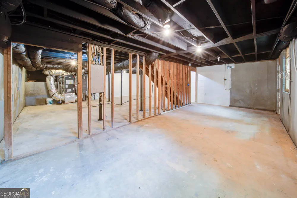 4307 Cedar Wood DR SW Lilburn, GA 30047