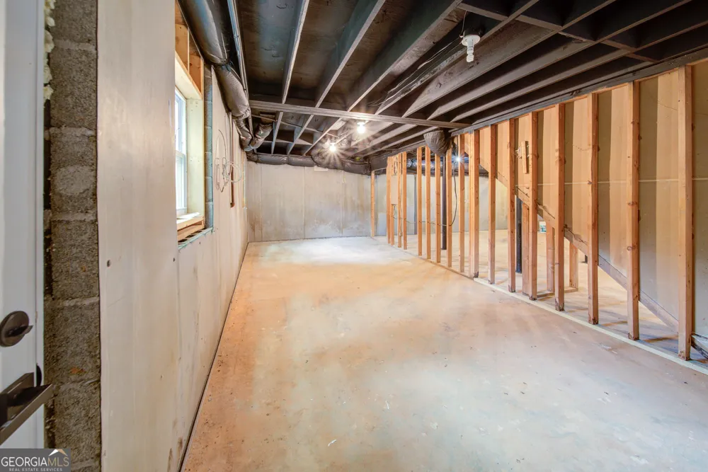 4307 Cedar Wood DR SW Lilburn, GA 30047