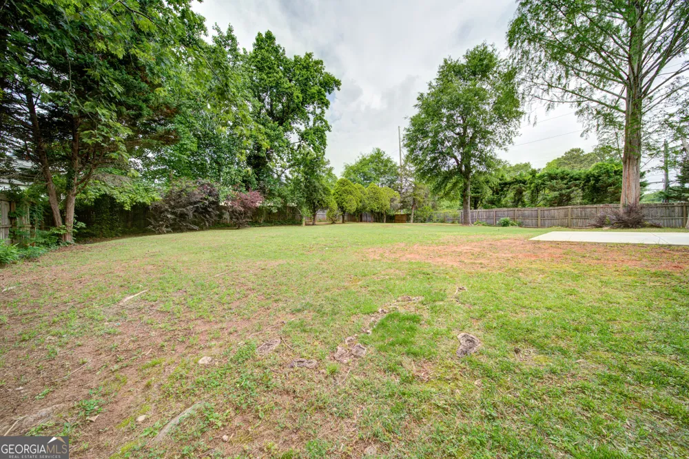 4307 Cedar Wood DR SW Lilburn, GA 30047