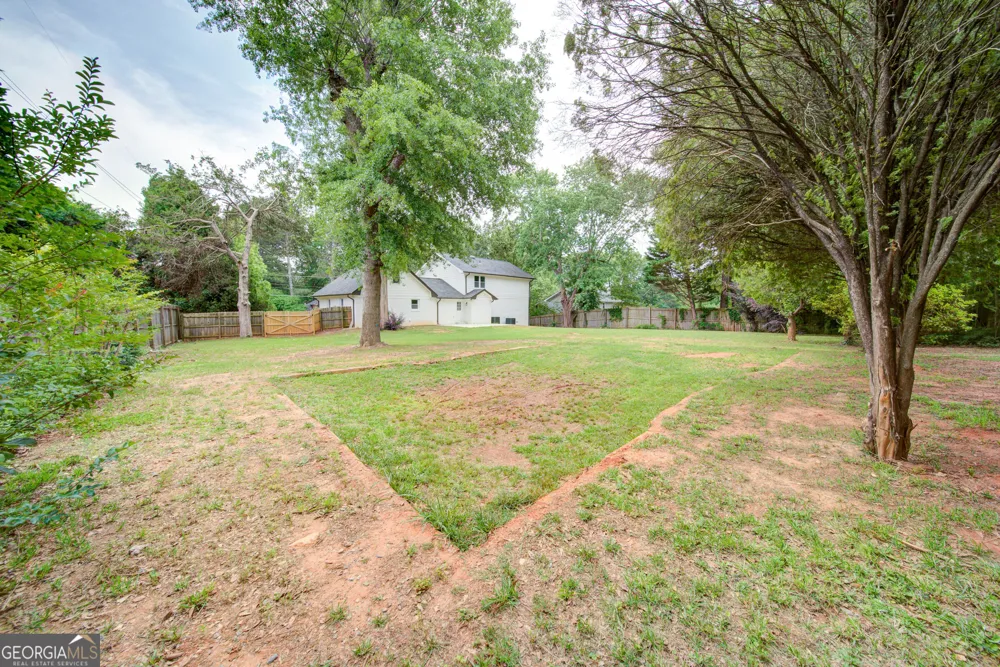 4307 Cedar Wood DR SW Lilburn, GA 30047