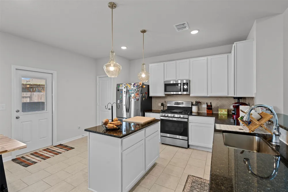 115 Denali Drive Kyle, TX 78640