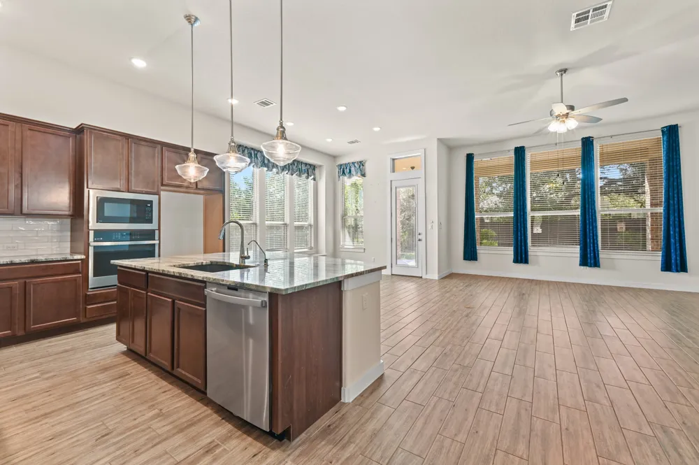 424 Teakmill Trail San Marcos, TX 78666