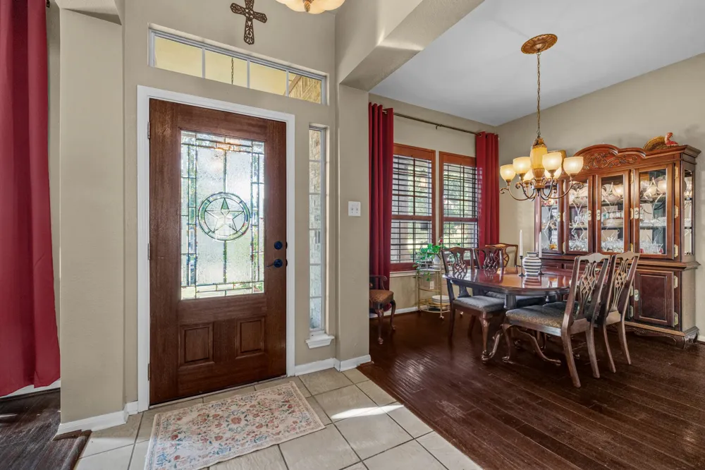 1205 Augusta Bend Drive Hutto, TX 78634