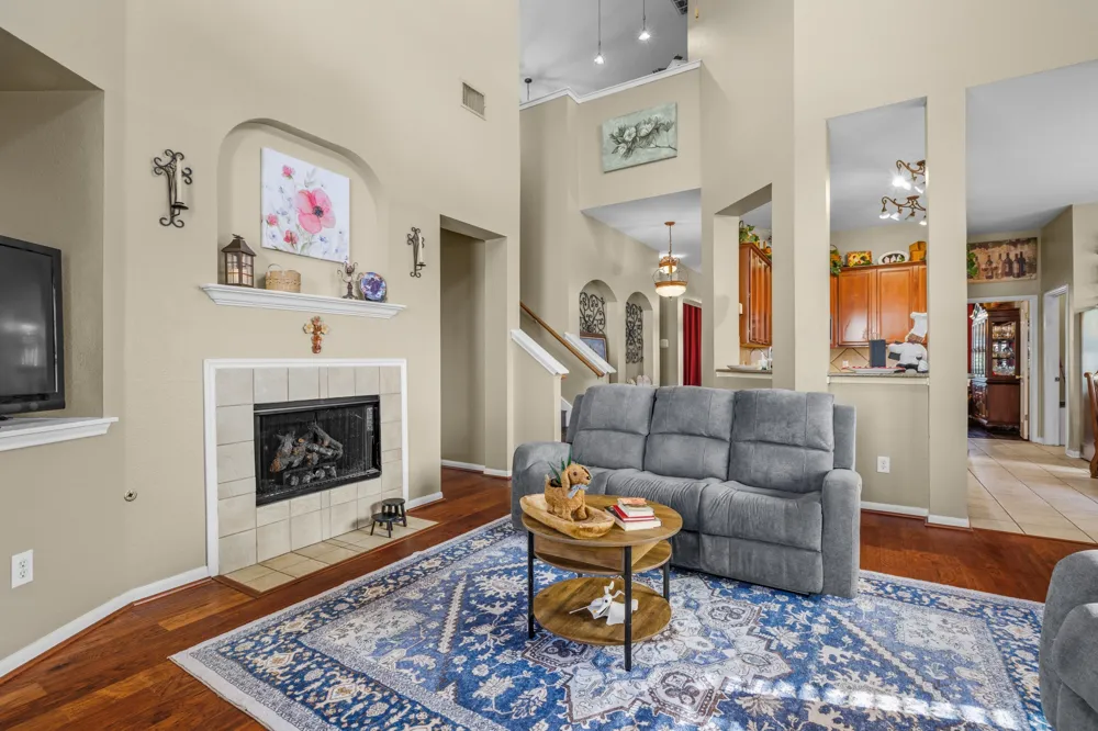 1205 Augusta Bend Drive Hutto, TX 78634