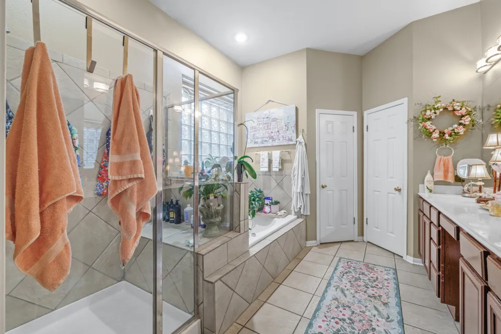 1205 Augusta Bend Drive Hutto, TX 78634
