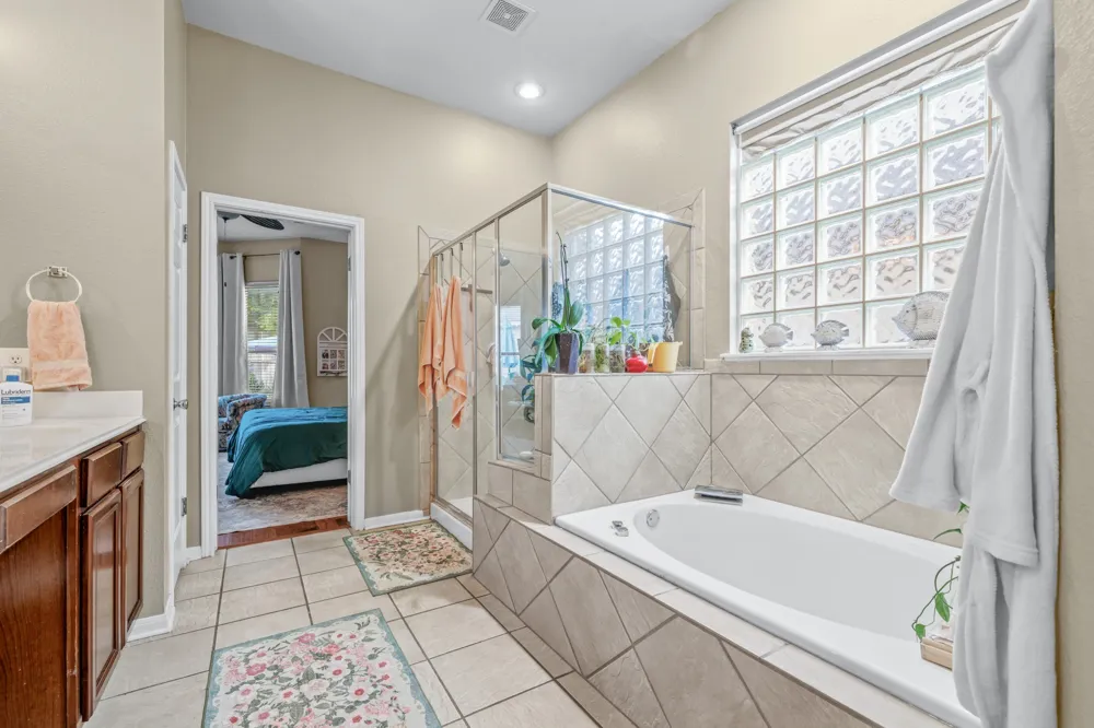 1205 Augusta Bend Drive Hutto, TX 78634