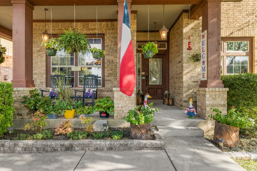 1205 Augusta Bend Drive Hutto, TX 78634