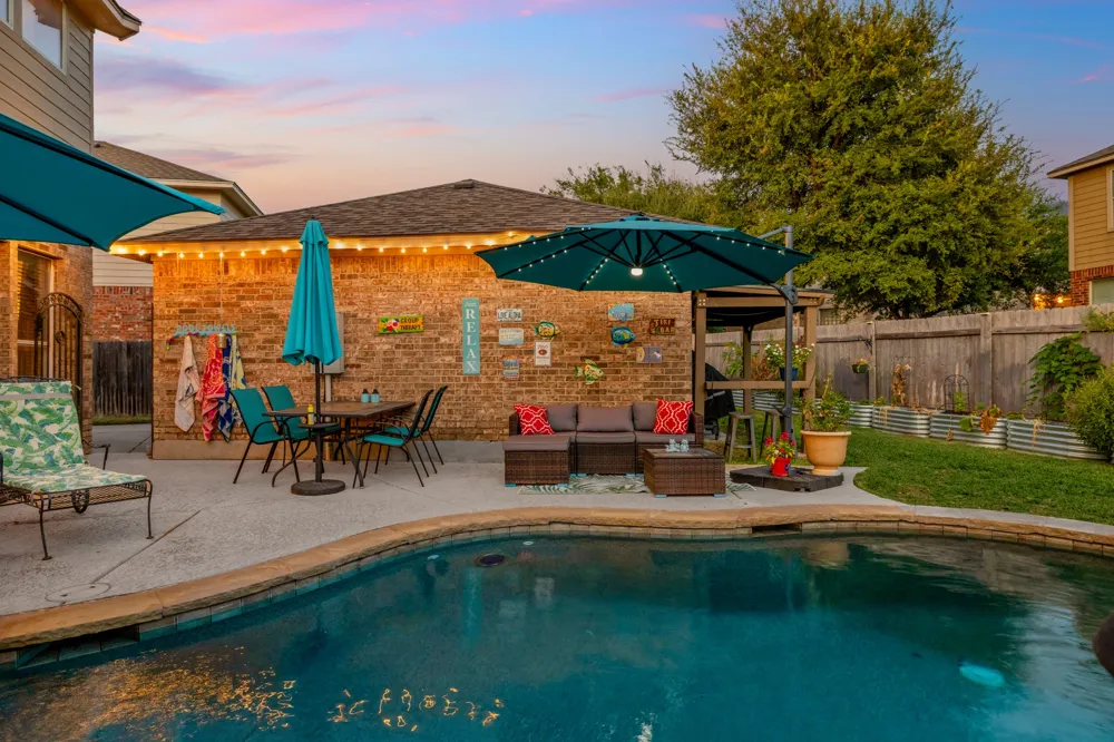 1205 Augusta Bend Drive Hutto, TX 78634