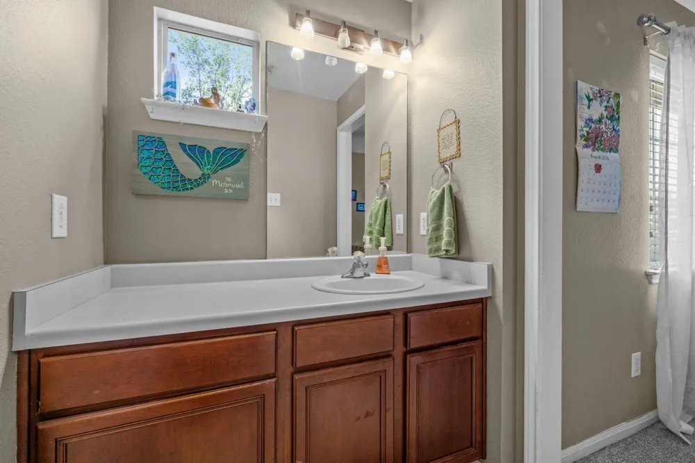 1205 Augusta Bend Drive Hutto, TX 78634
