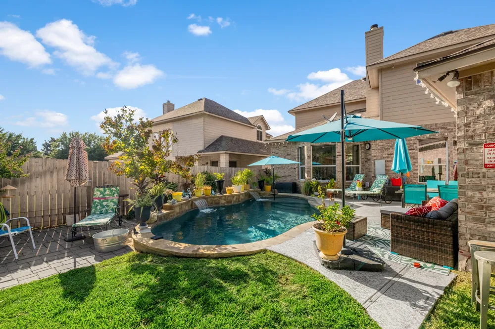 1205 Augusta Bend Drive Hutto, TX 78634